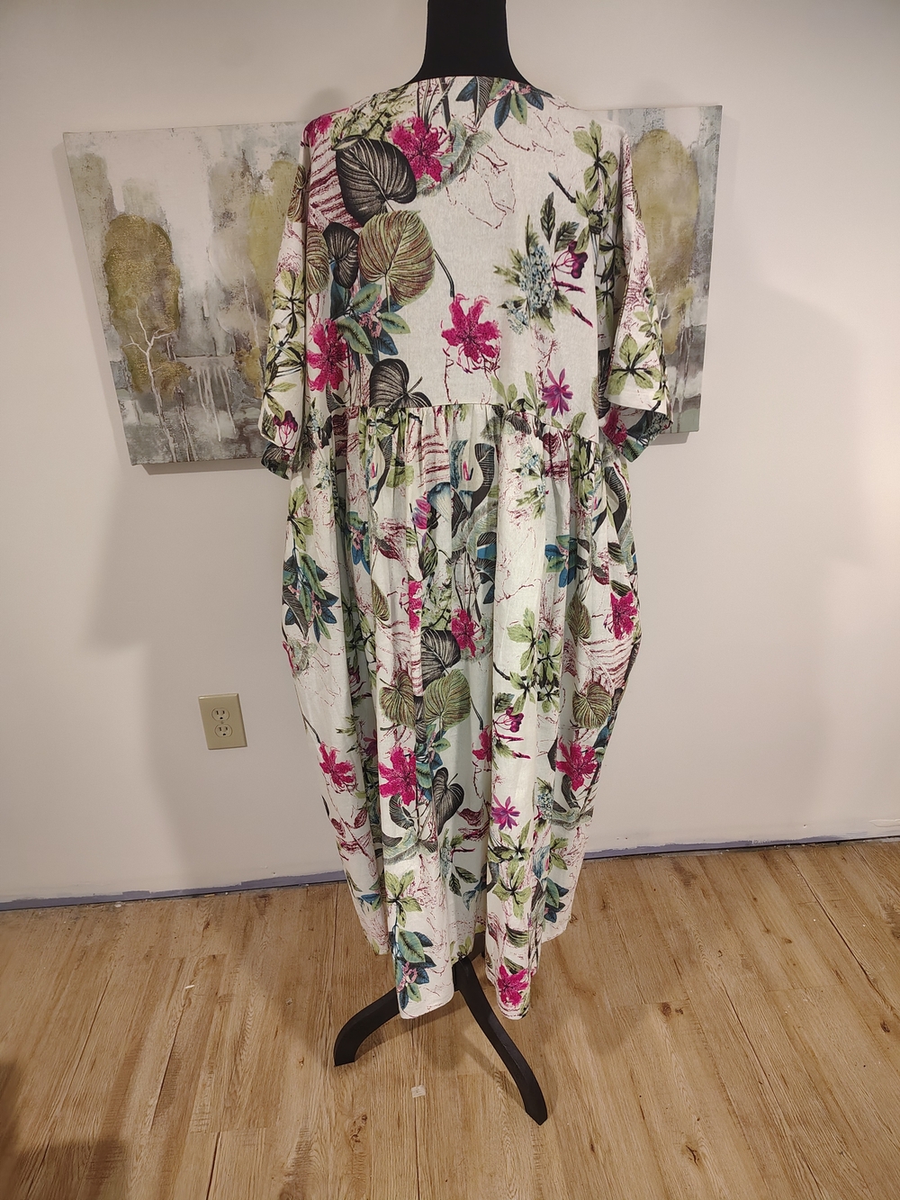 Tropical Linen Floral Maxi Dress in White and Pink 3x - Picture 10 of 12
